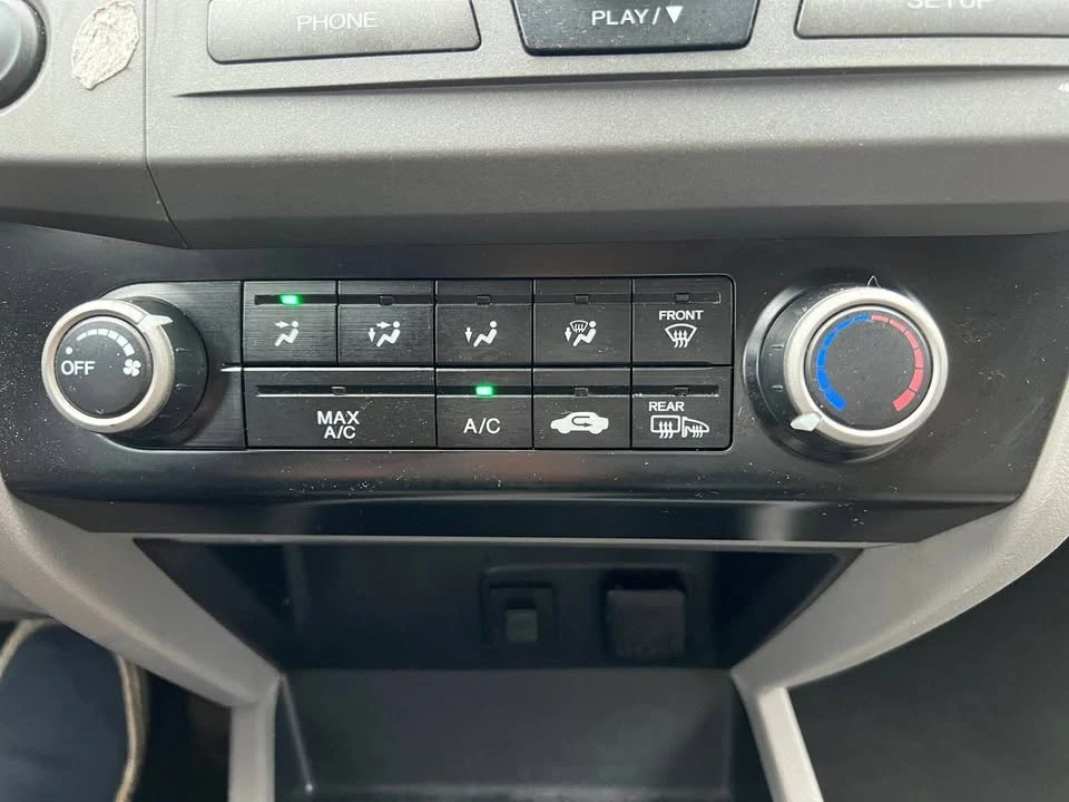 2012 Honda Civic 9th Gen - Image 9 of 18