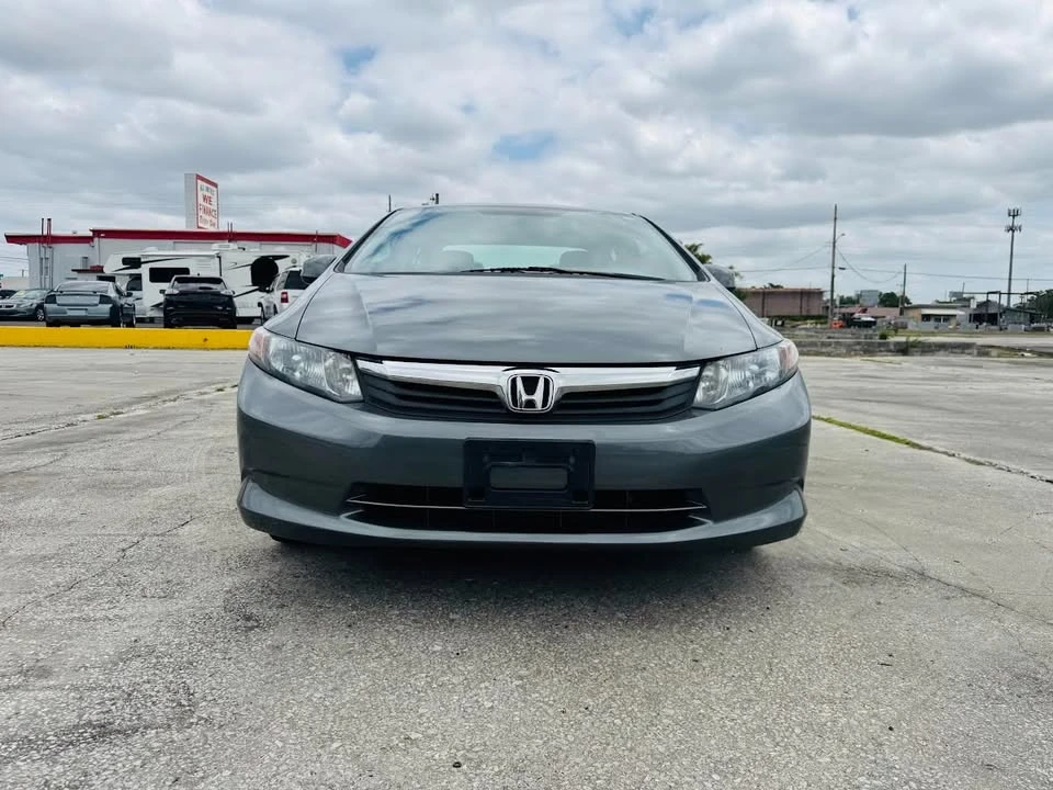 2012 Honda Civic 9th Gen - Image 2 of 15