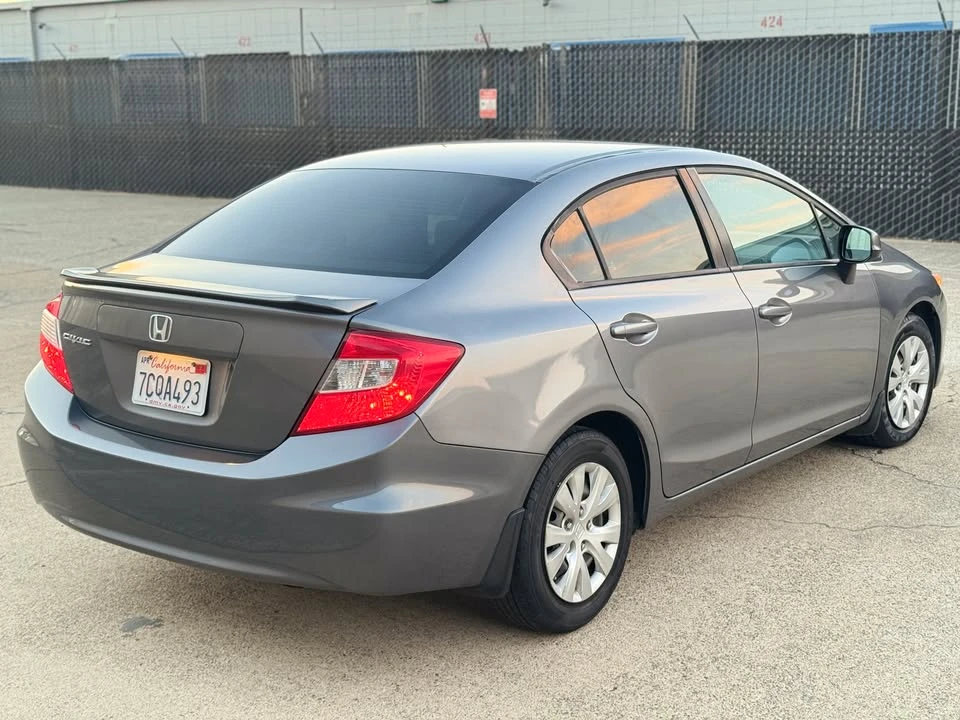 2012 Honda Civic 9th Gen - Image 3 of 13