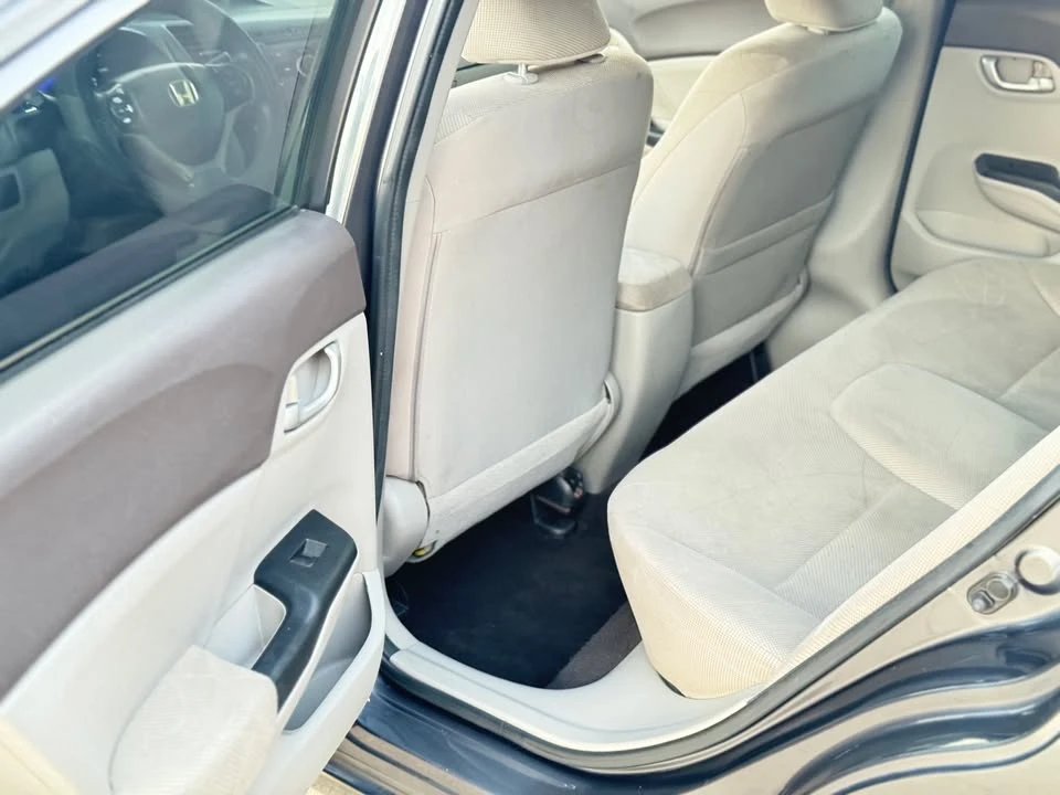 2012 Honda Civic 9th Gen - Image 10 of 17