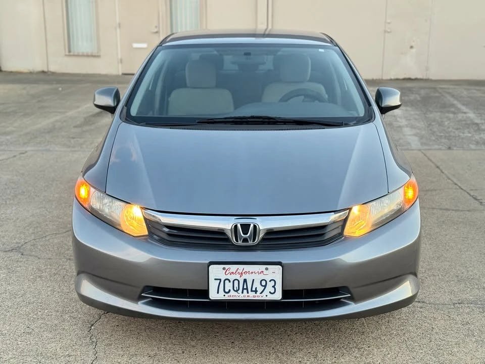 2012 Honda Civic 9th Gen - Image 2 of 17
