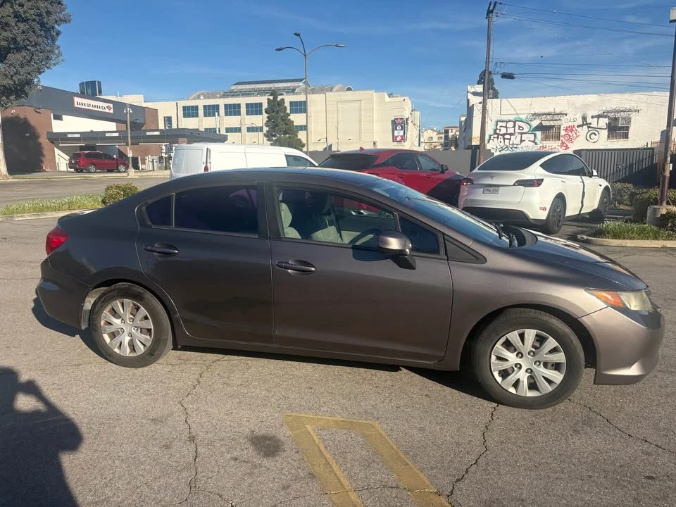 2012 Honda Civic 9th Gen - Image 2 of 3