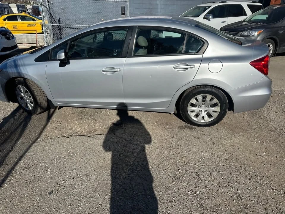 2012 Honda Civic 9th Gen - Image 4 of 12