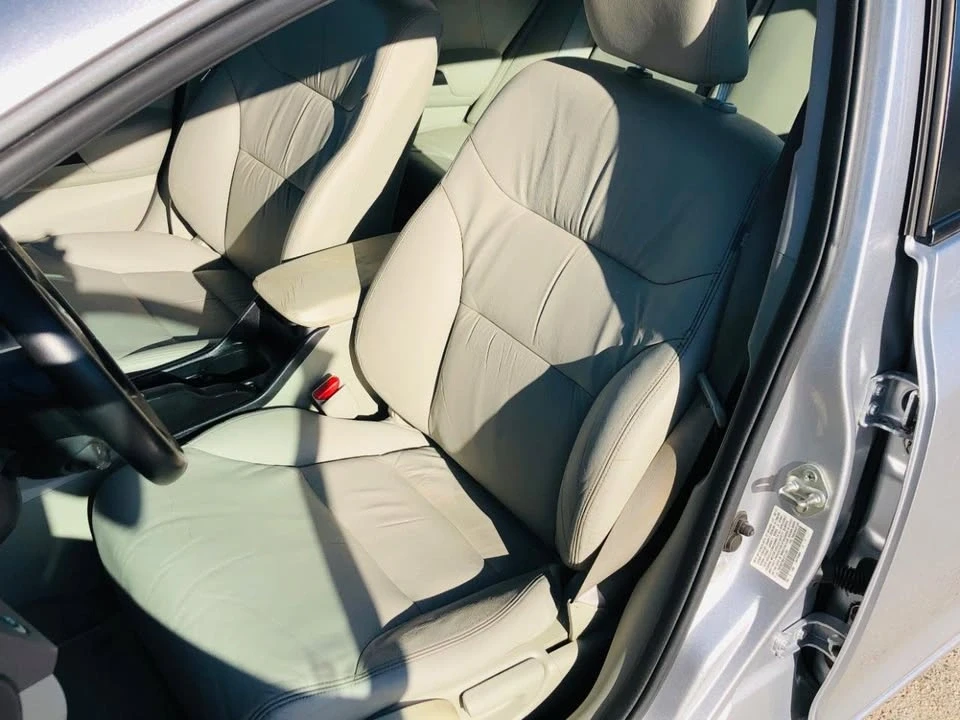2012 Honda Civic 9th Gen - Image 10 of 20