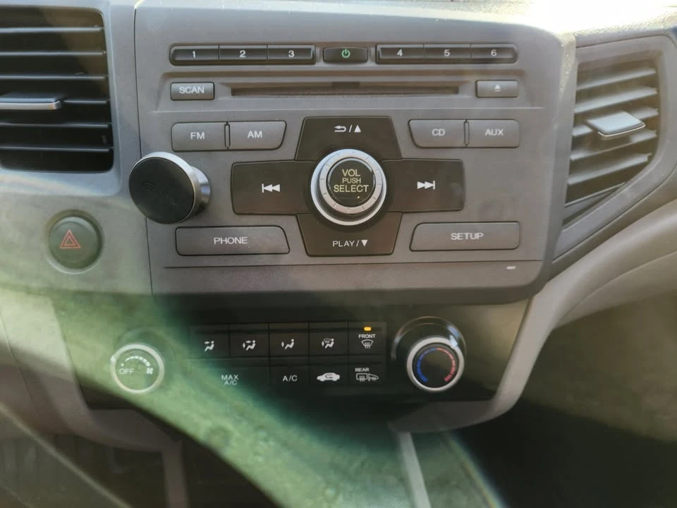 2012 Honda Civic 9th Gen - Image 12 of 18