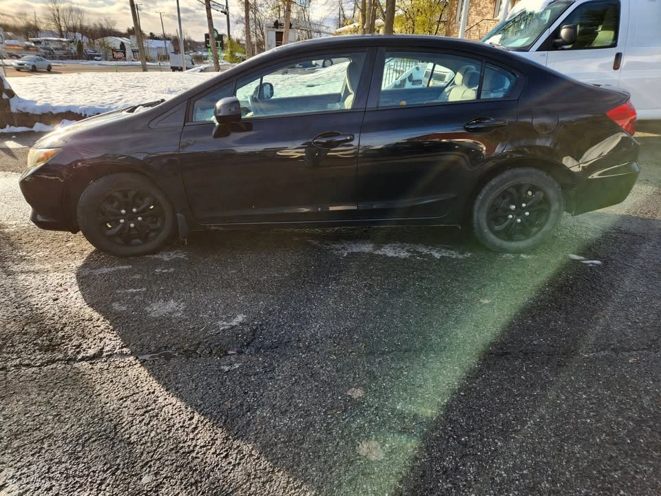 2012 Honda Civic 9th Gen - Image 3 of 18