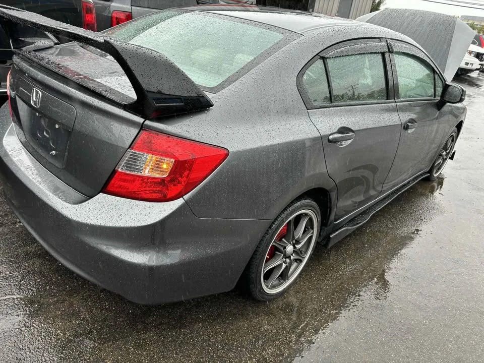 2012 Honda Civic 9th Gen - Image 6 of 9
