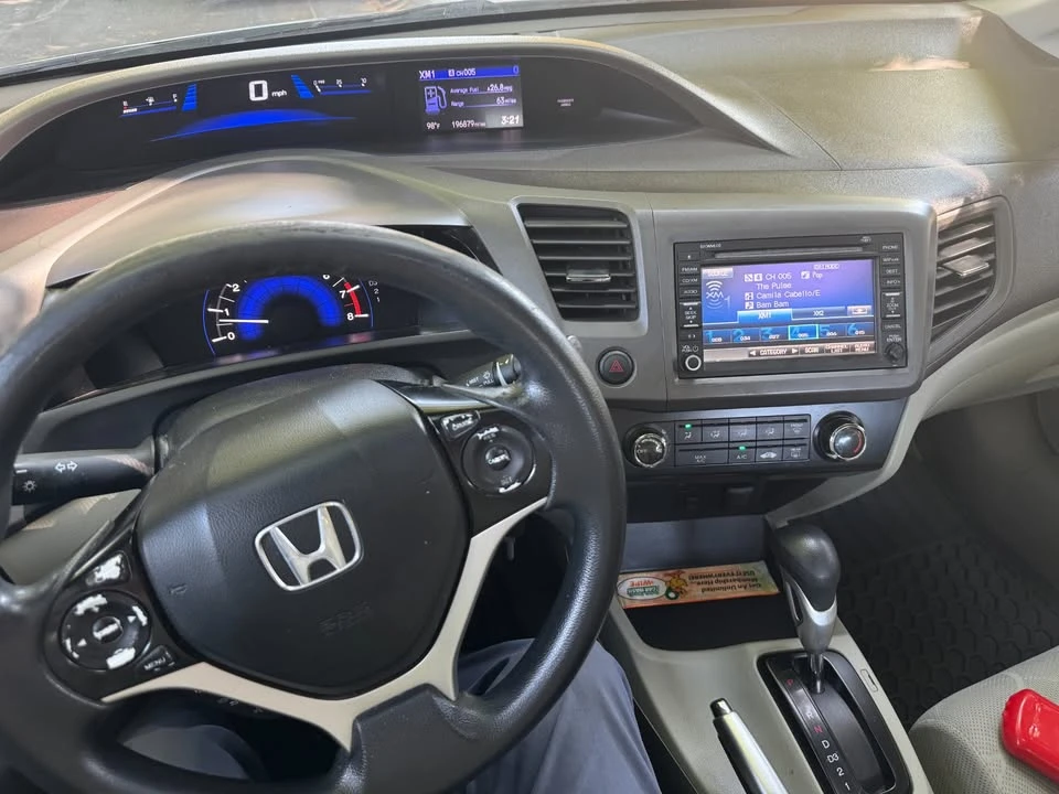 2012 Honda Civic 9th Gen - Image 2 of 9