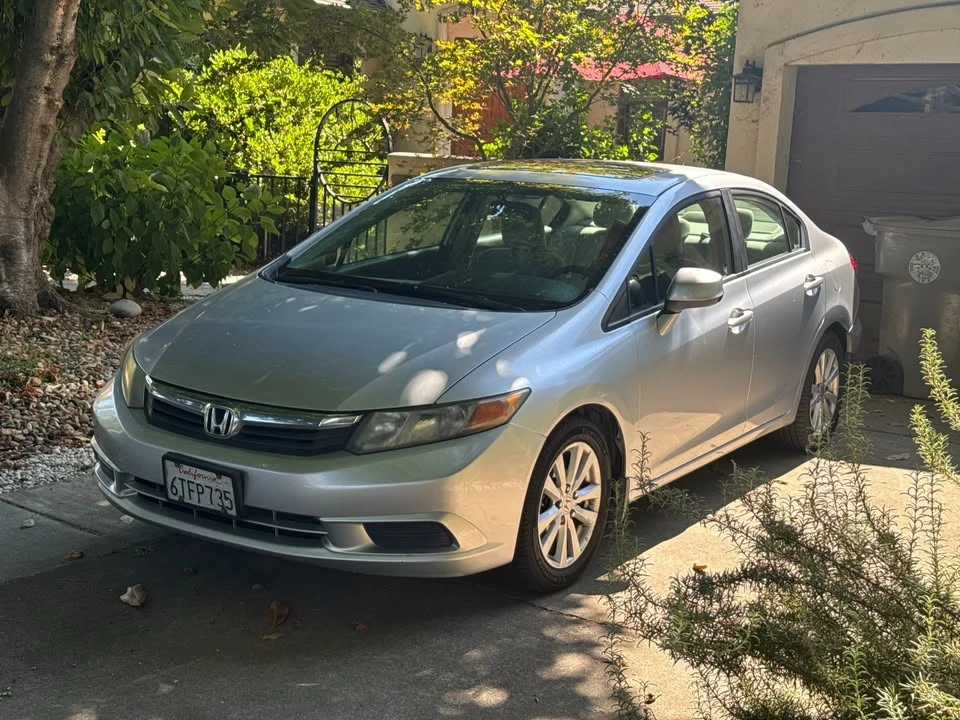 2012 Honda Civic 9th Gen - Image 5 of 9