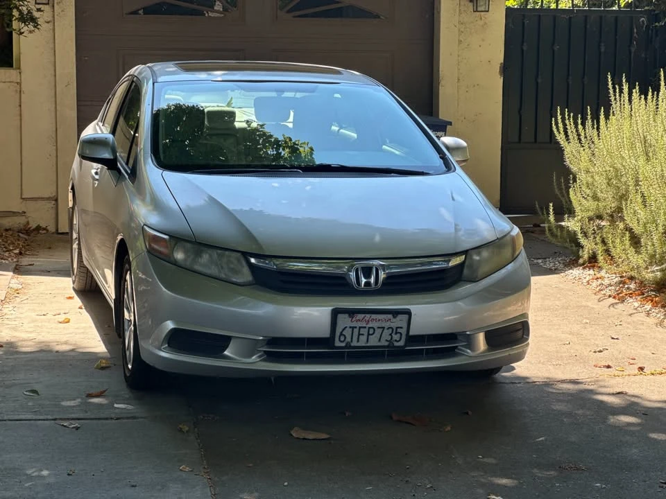 2012 Honda Civic 9th Gen - Image 4 of 9