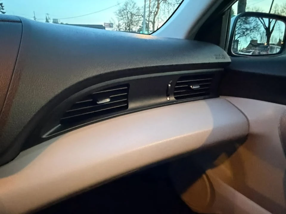 2012 Honda CR-Z - Image 16 of 20