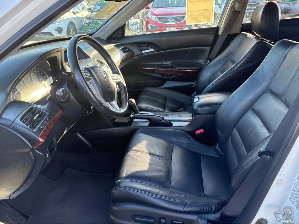 2012 Honda Accord 8th Gen - Image 9 of 19