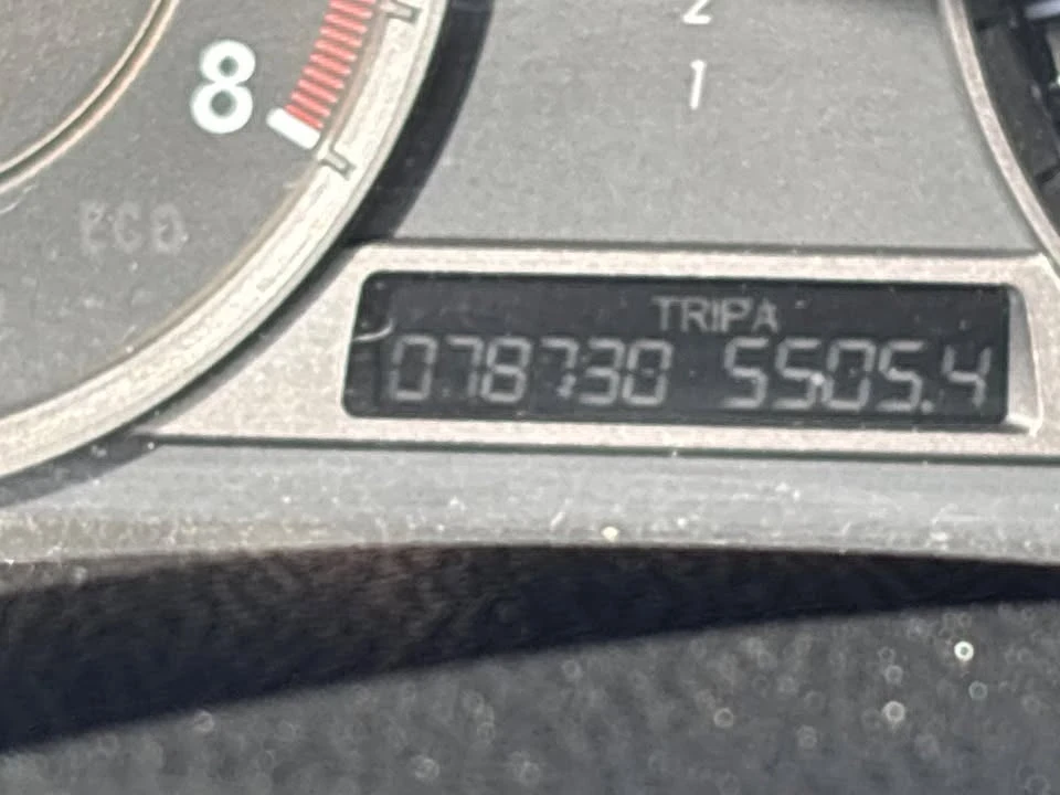 2012 Honda Accord 8th Gen - Image 13 of 17