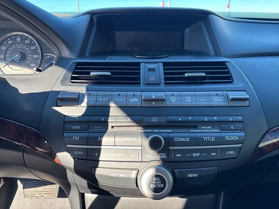 2012 Honda Accord 8th Gen - Image 15 of 17