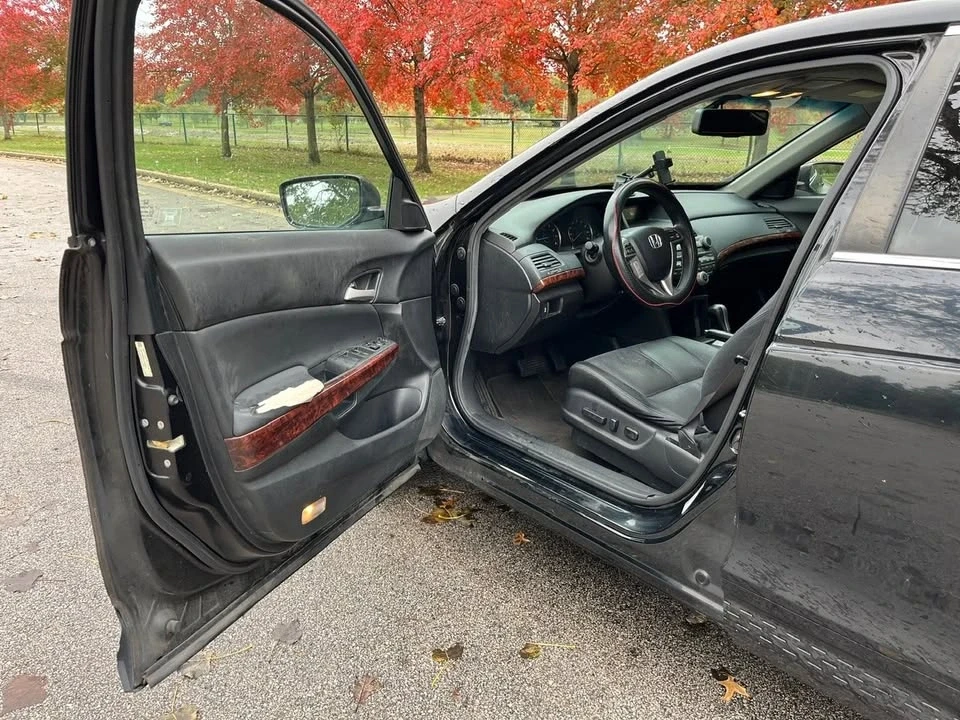 2012 Honda Accord 8th Gen - Image 11 of 15