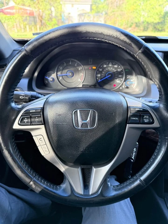 2012 Honda Accord 8th Gen - Image 15 of 18