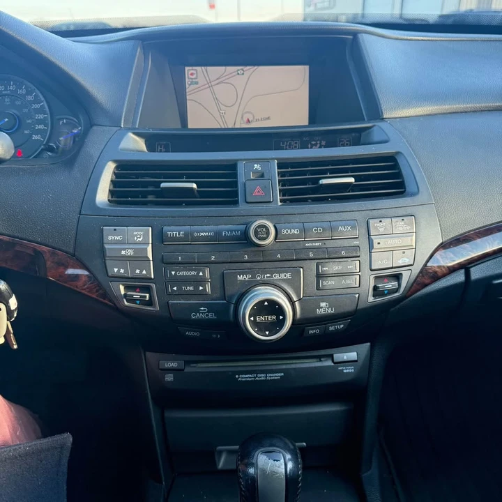 2012 Honda - Image 16 of 20