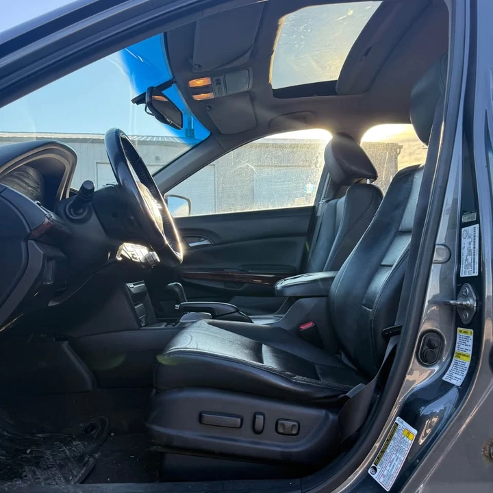 2012 Honda - Image 9 of 20