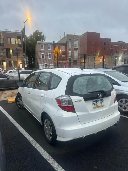 2012 Honda Fit - Image 6 of 10