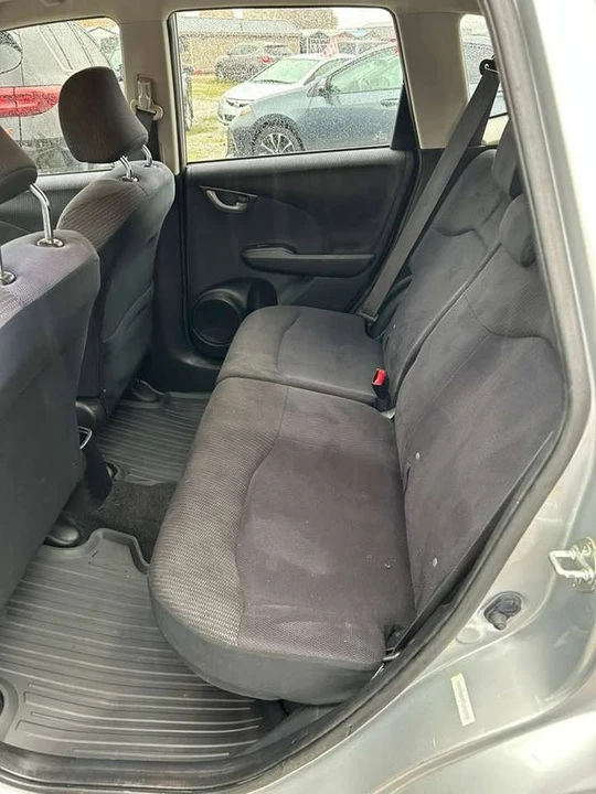 2012 Honda Fit - Image 6 of 8