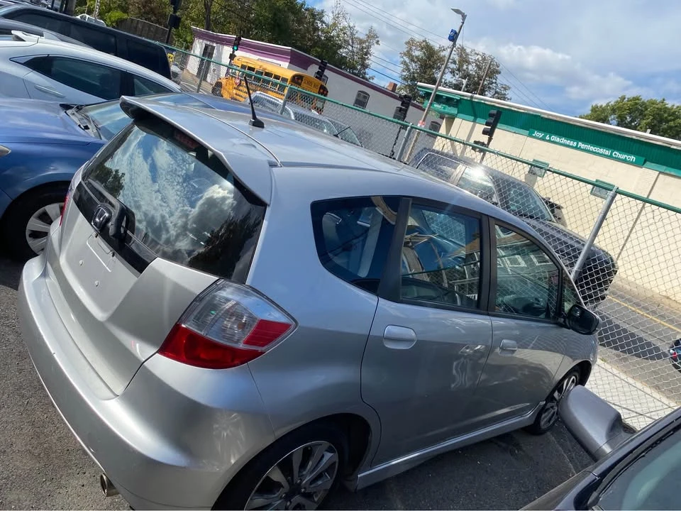 2012 Honda Fit - Image 4 of 11