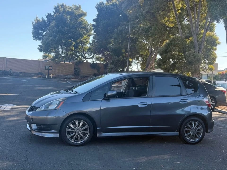 2012 Honda Fit - Image 2 of 10
