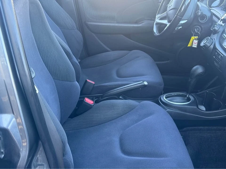 2012 Honda Fit - Image 5 of 10