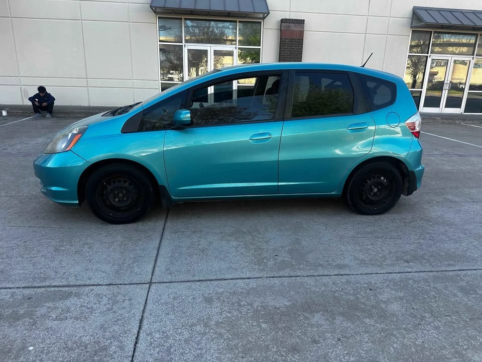 2012 Honda Fit - Image 5 of 10