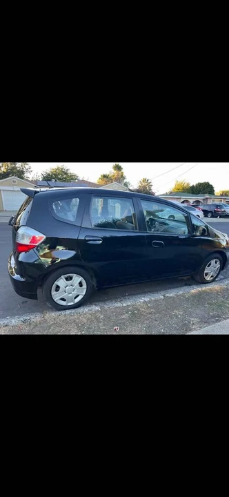 2012 Honda Fit - Image 3 of 9