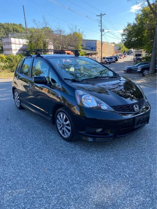 2012 Honda Fit - Image 4 of 11