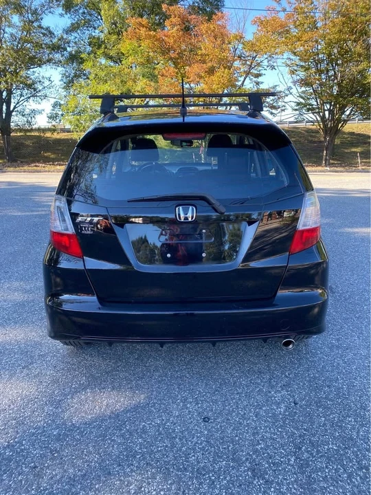 2012 Honda Fit - Image 2 of 11
