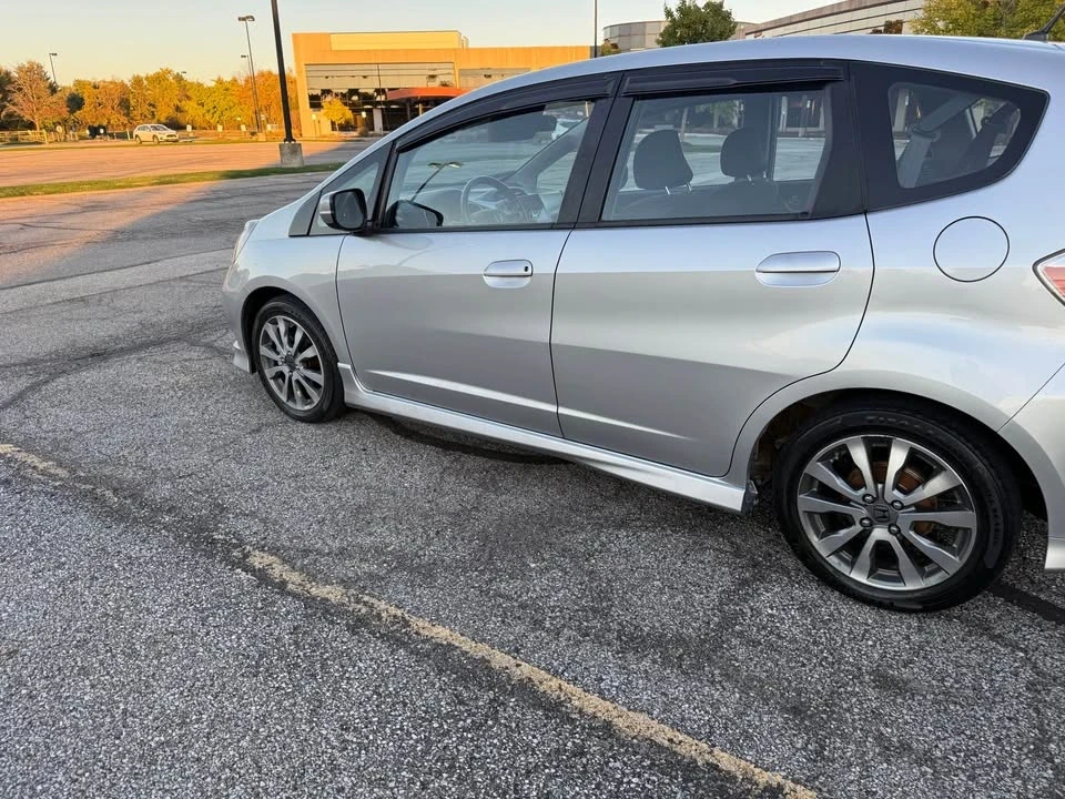 2012 Honda Fit - Image 4 of 13