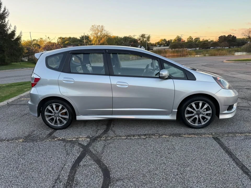 2012 Honda Fit - Image 6 of 13