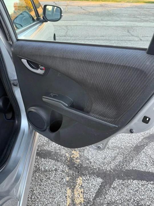2012 Honda Fit - Image 11 of 13