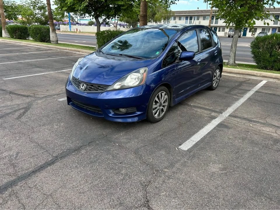 2012 Honda Fit - Image 3 of 10