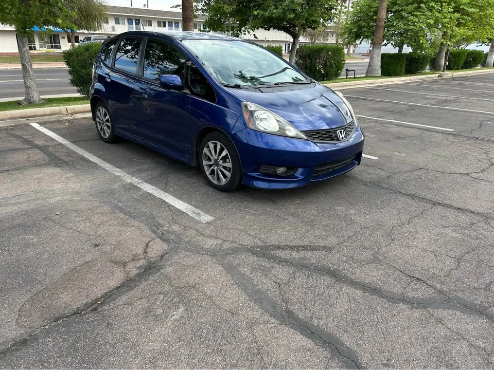 2012 Honda Fit - Image 3 of 11