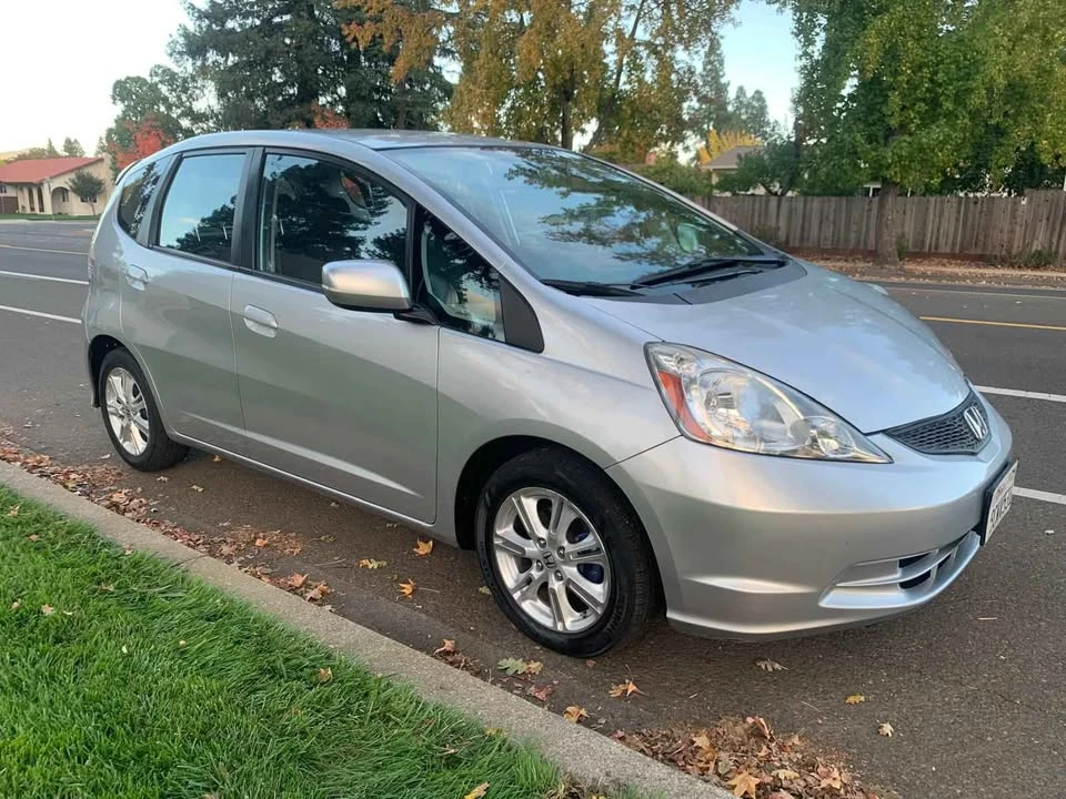 2012 Honda Fit - Image 4 of 15
