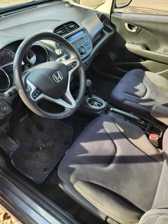 2012 Honda Fit - Image 9 of 11