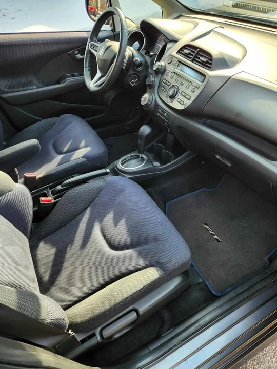 2012 Honda Fit - Image 6 of 11