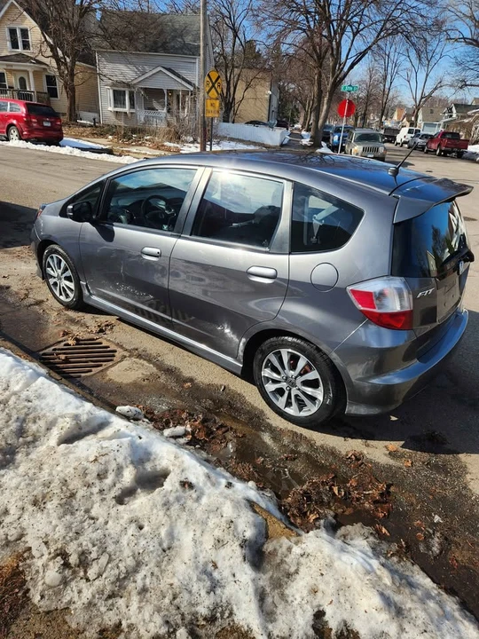 2012 Honda Fit - Image 2 of 11