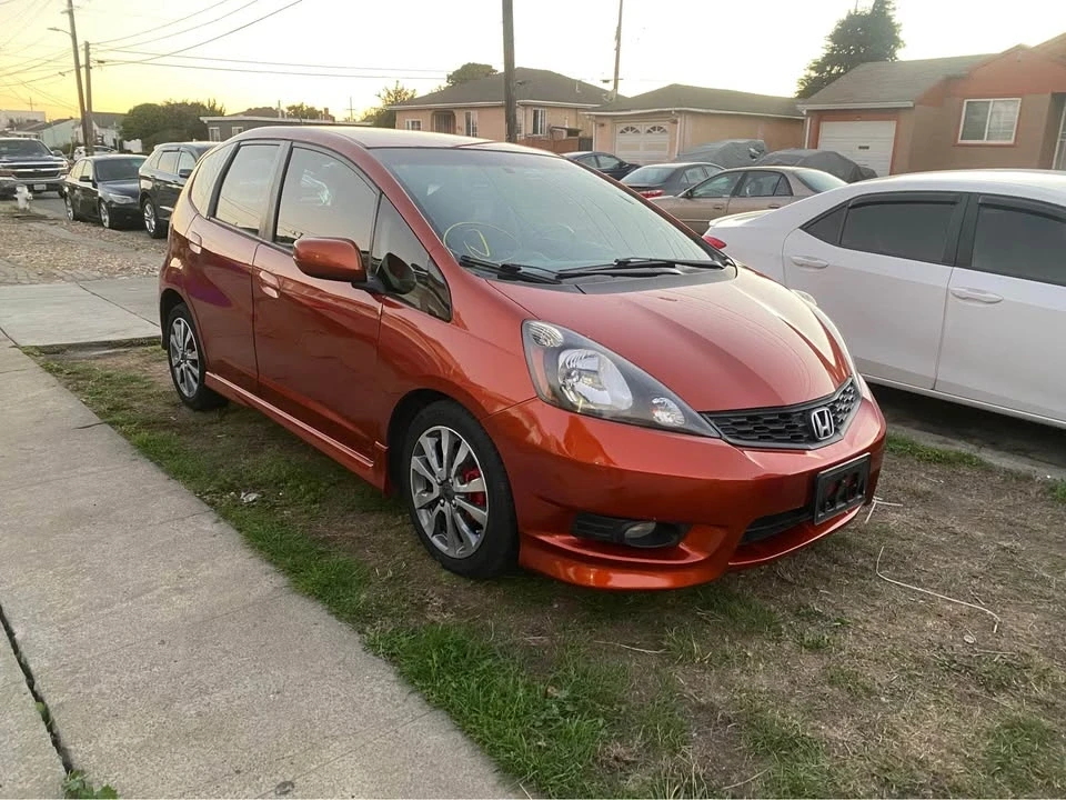 2012 Honda Fit - Image 3 of 4