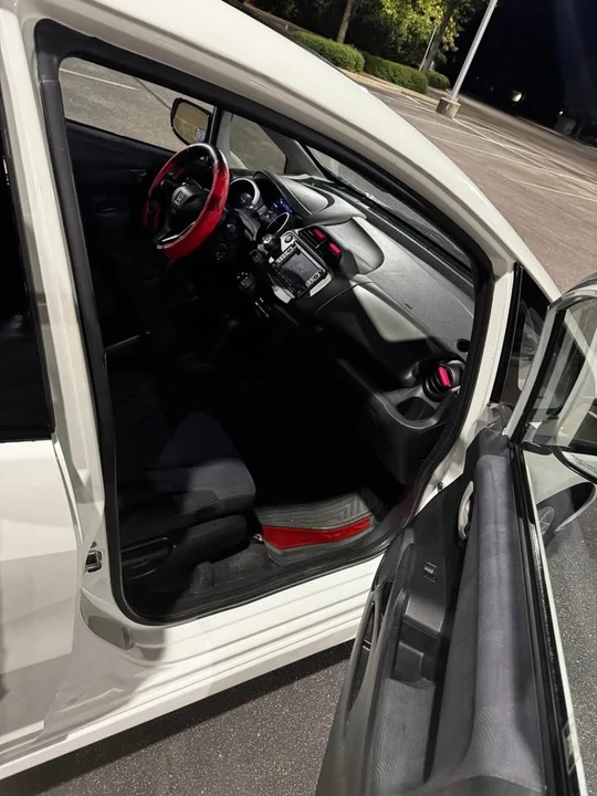 2012 Honda Fit - Image 5 of 5