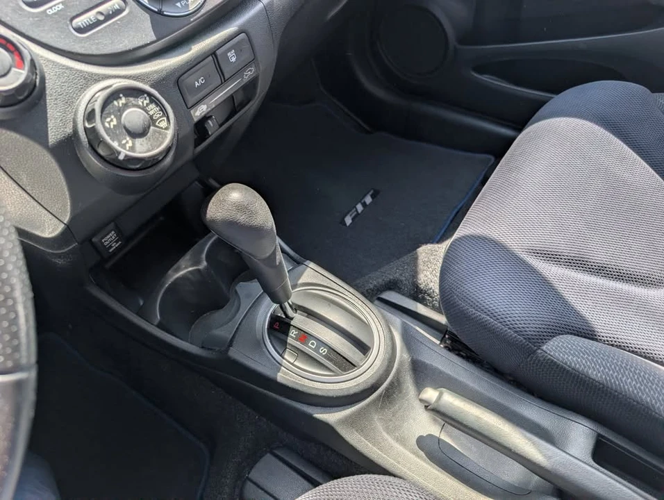2012 Honda Fit - Image 15 of 20