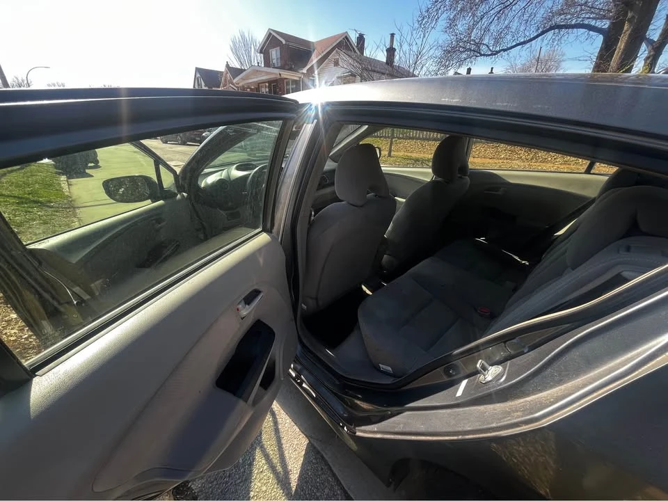 2012 Honda Insight 2nd Gen - Image 7 of 8
