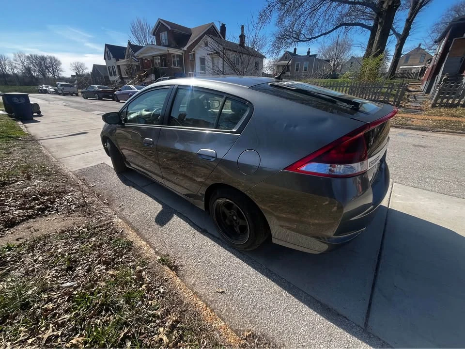 2012 Honda Insight 2nd Gen - Image 5 of 8