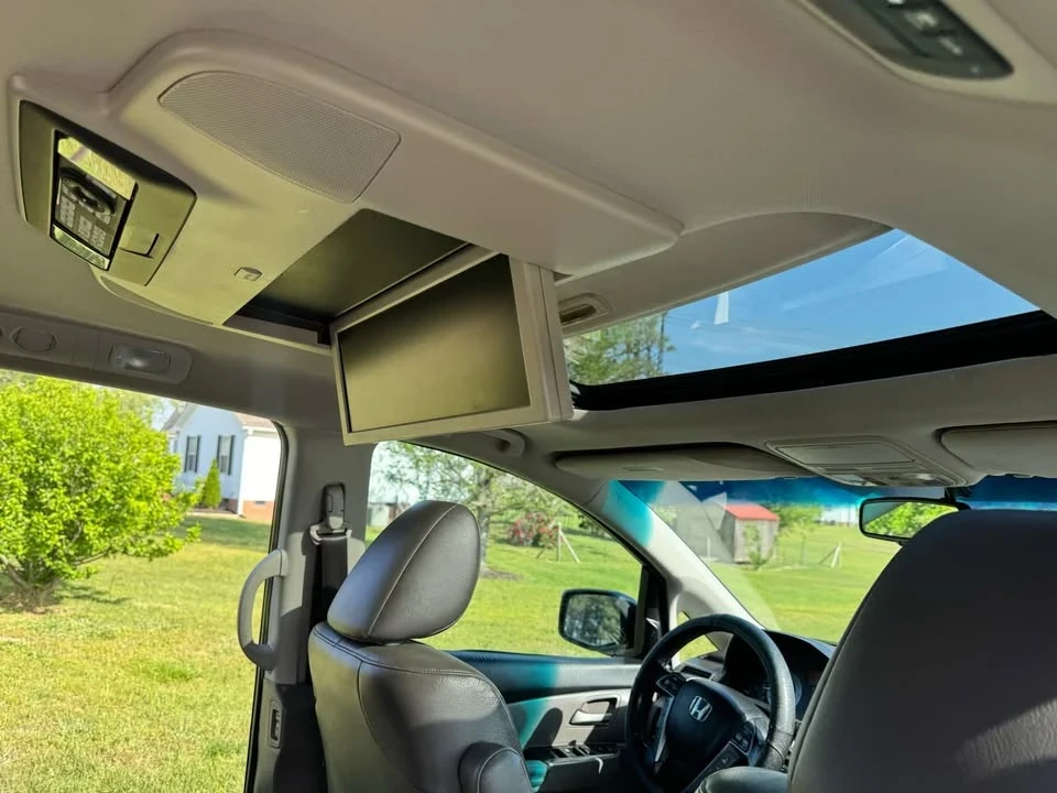 2012 Honda Odyssey - Image 17 of 20