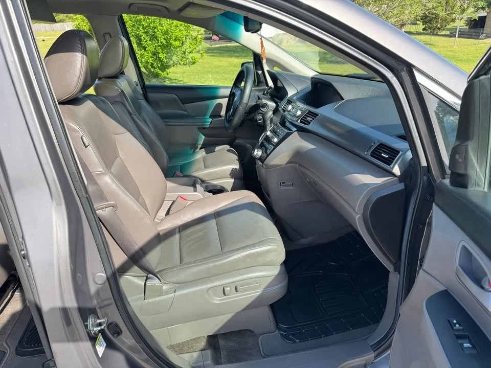 2012 Honda Odyssey - Image 18 of 20