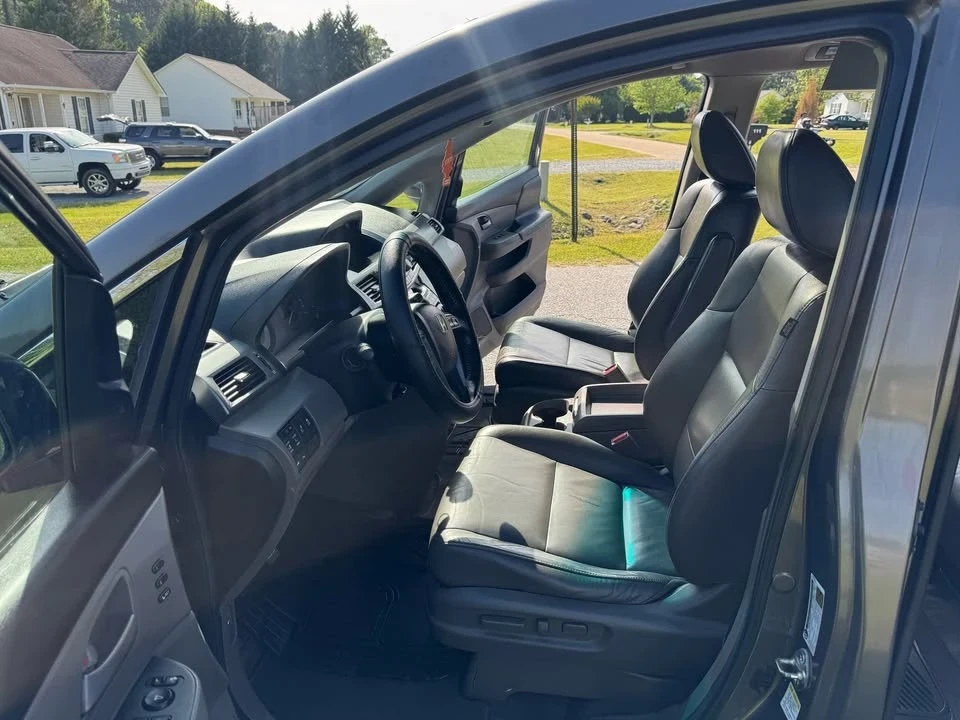2012 Honda Odyssey - Image 13 of 20