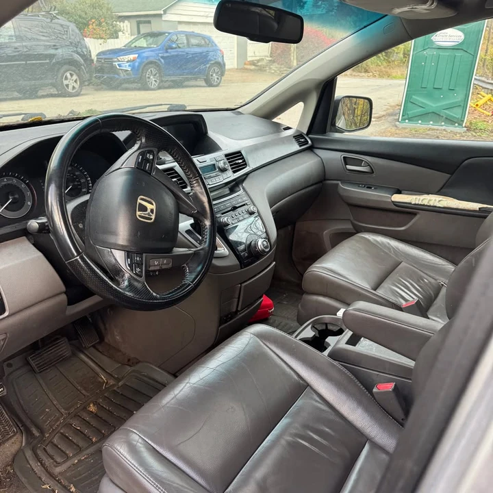 2012 Honda Odyssey - Image 3 of 9