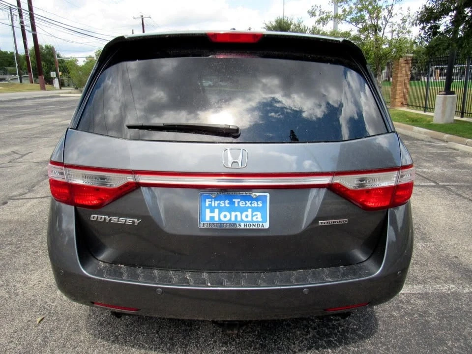 2012 Honda Odyssey - Image 5 of 16